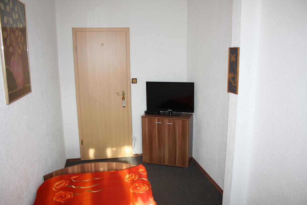 Hueblers-Schlafquartier Hotel Furstenwalde Bilik gambar