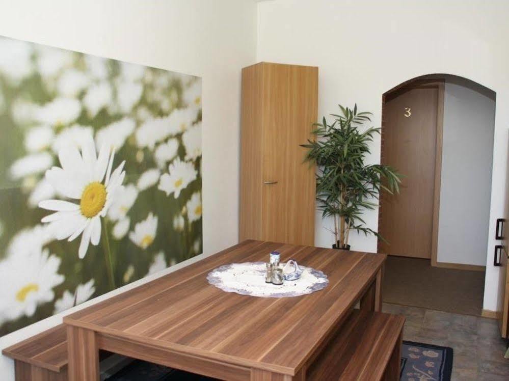 Hueblers-Schlafquartier Hotel Furstenwalde Luaran gambar